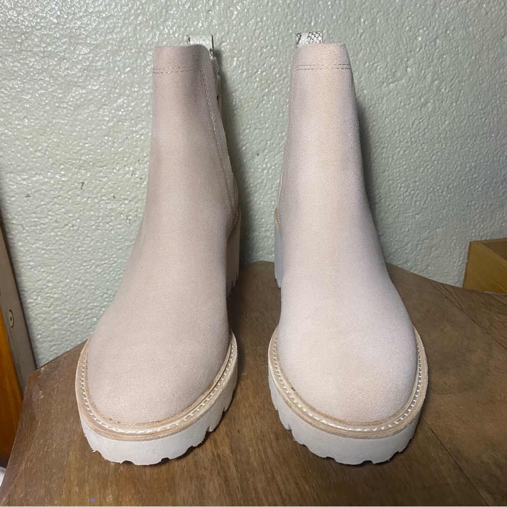Dolce Vita Blush Leather Bootie with Lug Sole - Picture 2 of 9